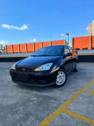 FORD FOCUS 1.6 GL 8V GASOLINA 4P MANUAL FORD FOCUS 1.6 GL 8V GASOLINA 4P MANUAL