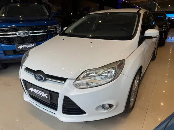 FORD FOCUS 2.0 SE 16V FLEX 4P POWERSHIFT