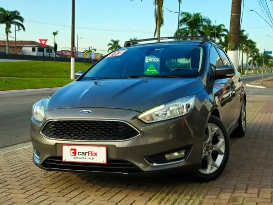 FORD FOCUS 2.0 SE PLUS FASTBACK 16V FLEX 4P POWERSHIFT