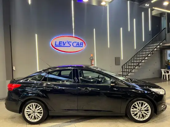 FORD-FOCUS-2016