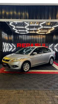 FORD FOCUS 2.0 GLX 16V FLEX 4P AUTOMÁTICO