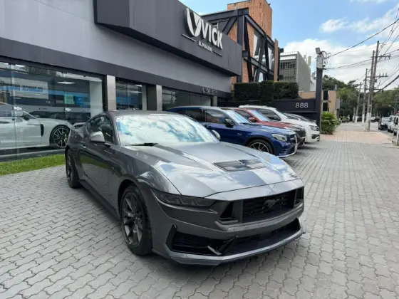FORD MUSTANG 5.0 V8 GASOLINA DARK HORSE SELECTSHIFT FORD MUSTANG 5.0 V8 GASOLINA DARK HORSE SELECTSHIFT