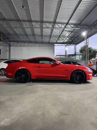 FORD-MUSTANG-2019