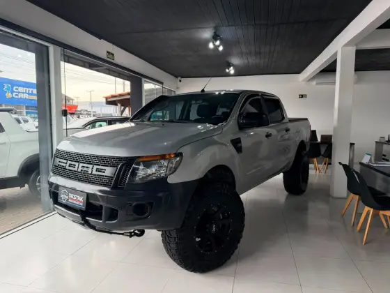 FORD RANGER 2.2 XL 4X4 CD 16V DIESEL 4P MANUAL FORD RANGER 2.2 XL 4X4 CD 16V DIESEL 4P MANUAL