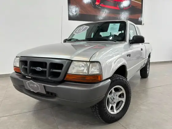 FORD RANGER 2.5 XL 4X2 CD 8V GASOLINA 4P MANUAL FORD RANGER 2.5 XL 4X2 CD 8V GASOLINA 4P MANUAL
