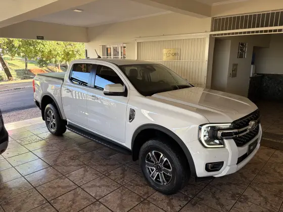 FORD RANGER 3.0 V6 TURBO DIESEL CD XLT 4X4 AUTOMÁTICO FORD RANGER 3.0 V6 TURBO DIESEL CD XLT 4X4 AUTOMÁTICO