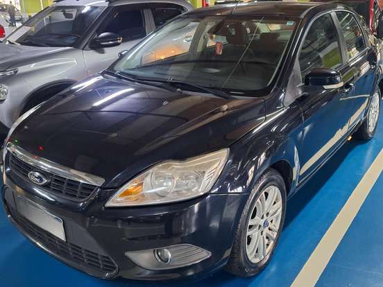 FORD-FOCUS-2.0 GLX SEDAN 16V FLEX 4P AUTOMÁTICO FORD-FOCUS-2013