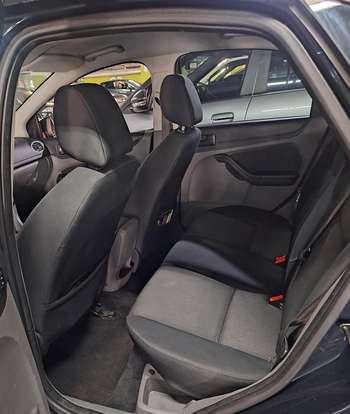 FORD-FOCUS-2013