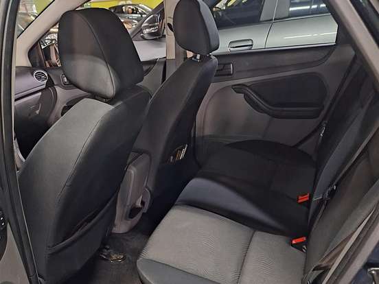 FORD-FOCUS-2.0 GLX SEDAN 16V FLEX 4P AUTOMÁTICO FORD-FOCUS-2013