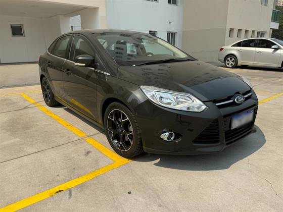 FORD FOCUS 2.0 TITANIUM SEDAN 16V FLEX 4P POWERSHIFT