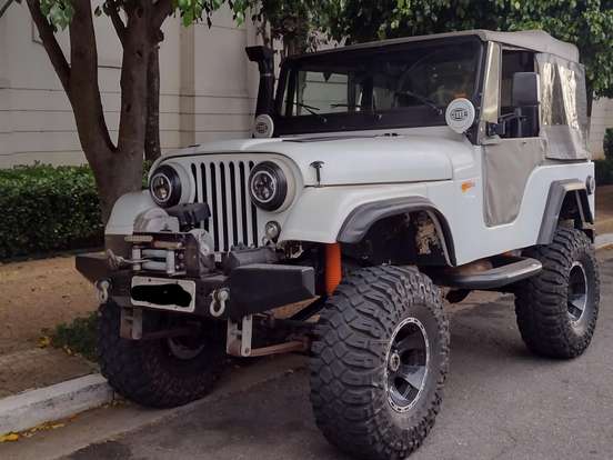 FORD-JEEP-CJ-5 FORD-JEEP-1982