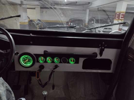 FORD-JEEP-CJ-5 FORD-JEEP-1982