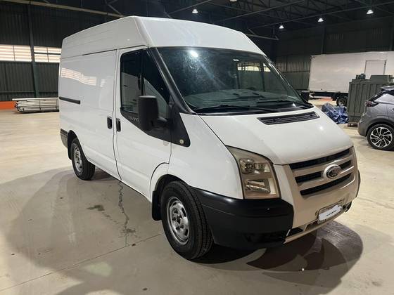 FORD TRANSIT 2.4 FURGÃO CURTO TURBO DIESEL 3P MANUAL