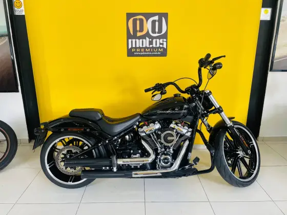 HARLEY-DAVIDSON SOFTAIL BREAKOUT 114 HARLEY-DAVIDSON SOFTAIL BREAKOUT 114