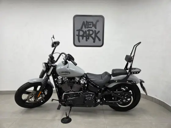 HARLEY-DAVIDSON STREET BOB HARLEY-DAVIDSON STREET BOB