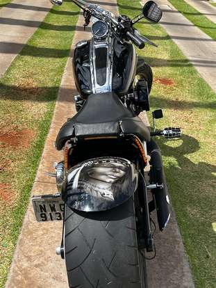 HARLEY-DAVIDSON-ROCKER C-2011