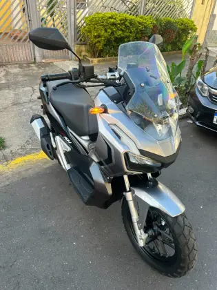 HONDA ADV 