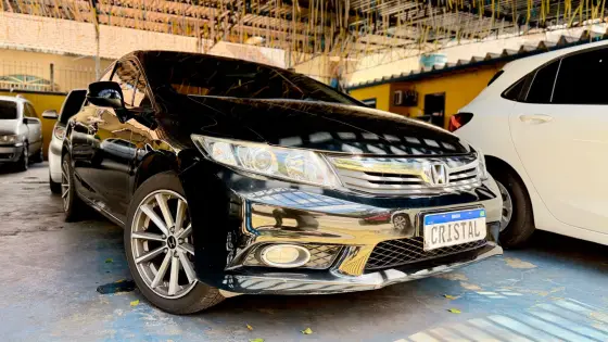 HONDA CIVIC 1.8 LXS 16V FLEX 4P AUTOMÁTICO HONDA CIVIC 1.8 LXS 16V FLEX 4P AUTOMÁTICO