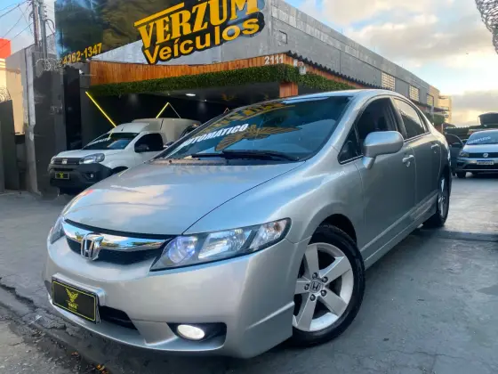 HONDA CIVIC 1.8 LXS 16V FLEX 4P AUTOMÁTICO HONDA CIVIC 1.8 LXS 16V FLEX 4P AUTOMÁTICO
