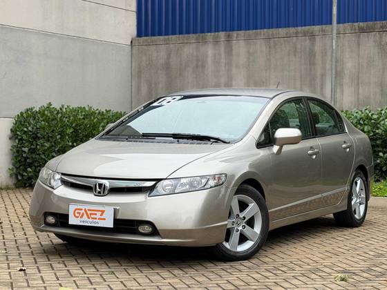HONDA CIVIC 1.8 LXS 16V GASOLINA 4P AUTOMÁTICO