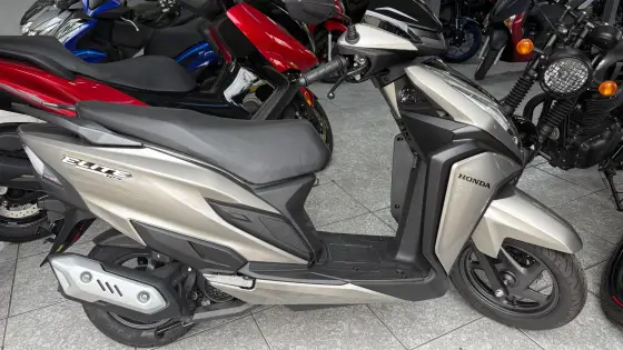 HONDA ELITE 125i HONDA ELITE 125i