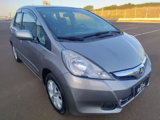 HONDA FIT 1.4 LX 16V FLEX 4P MANUAL HONDA FIT 1.4 LX 16V FLEX 4P MANUAL