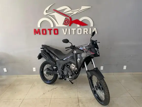 HONDA XRE 300 SAHARA HONDA XRE 300 SAHARA