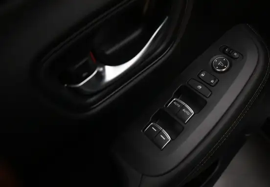 HONDA-ZR-V-2023