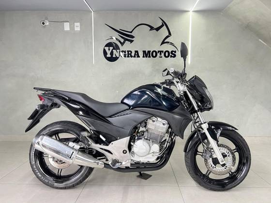 HONDA CB 300R 