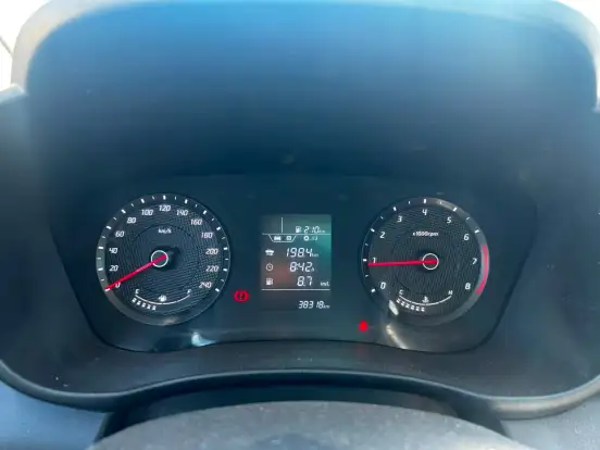 HYUNDAI-HB20-2025
