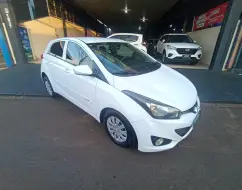 HYUNDAI HB20 1.0 COMFORT PLUS 12V FLEX 4P MANUAL HYUNDAI HB20 1.0 COMFORT PLUS 12V FLEX 4P MANUAL