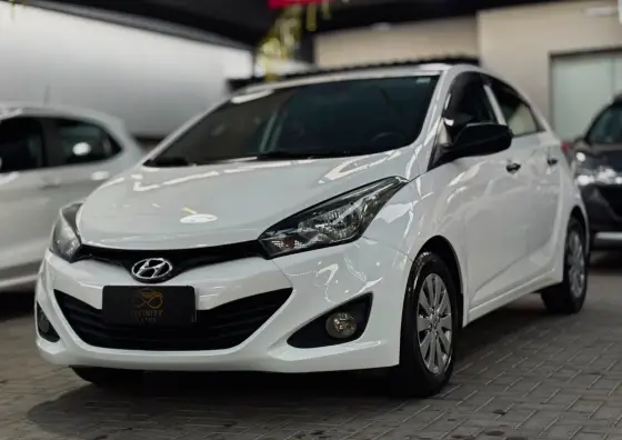 HYUNDAI HB20 1.0 COMFORT PLUS 12V FLEX 4P MANUAL HYUNDAI HB20 1.0 COMFORT PLUS 12V FLEX 4P MANUAL