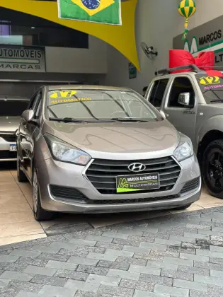HYUNDAI HB20 1.6 COMFORT PLUS 16V FLEX 4P AUTOMÁTICO HYUNDAI HB20 1.6 COMFORT PLUS 16V FLEX 4P AUTOMÁTICO