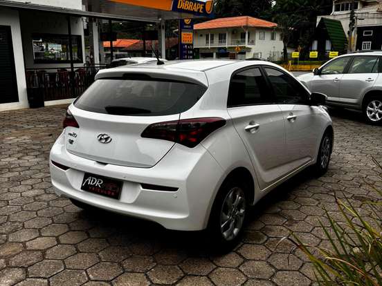HYUNDAI-HB20-1.0 COMFORT 12V FLEX 4P MANUAL HYUNDAI-HB20-2018