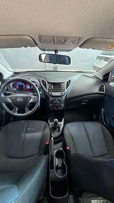 HYUNDAI-HB20-2013