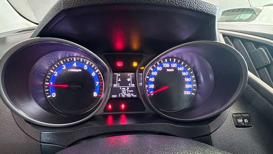 HYUNDAI-HB20-2013