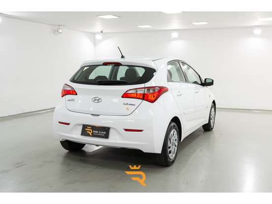 HYUNDAI-HB20-2015