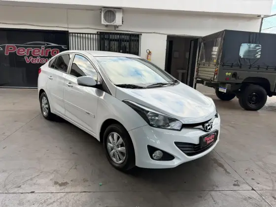 HYUNDAI HB20S 1.6 COMFORT PLUS 16V FLEX 4P AUTOMÁTICO