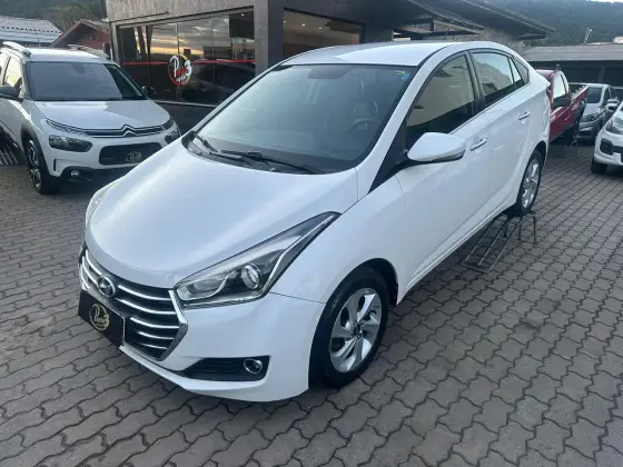 HYUNDAI HB20S 1.6 PREMIUM 16V FLEX 4P AUTOMÁTICO HYUNDAI HB20S 1.6 PREMIUM 16V FLEX 4P AUTOMÁTICO