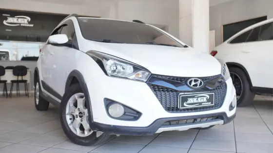 HYUNDAI HB20X 1.6 16V STYLE FLEX 4P AUTOMÁTICO HYUNDAI HB20X 1.6 16V STYLE FLEX 4P AUTOMÁTICO