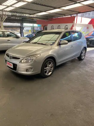 HYUNDAI I30 2.0 MPI 16V GASOLINA 4P AUTOMÁTICO HYUNDAI I30 2.0 MPI 16V GASOLINA 4P AUTOMÁTICO