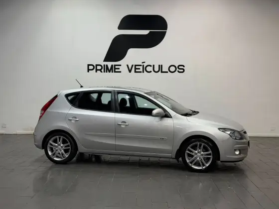 HYUNDAI I30 2.0 MPI 16V GASOLINA 4P MANUAL HYUNDAI I30 2.0 MPI 16V GASOLINA 4P MANUAL