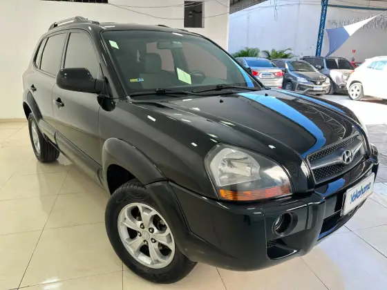 HYUNDAI TUCSON 2.0 MPFI GLS 16V 143CV 2WD FLEX 4P AUTOMÁTICO HYUNDAI TUCSON 2.0 MPFI GLS 16V 143CV 2WD FLEX 4P AUTOMÁTICO