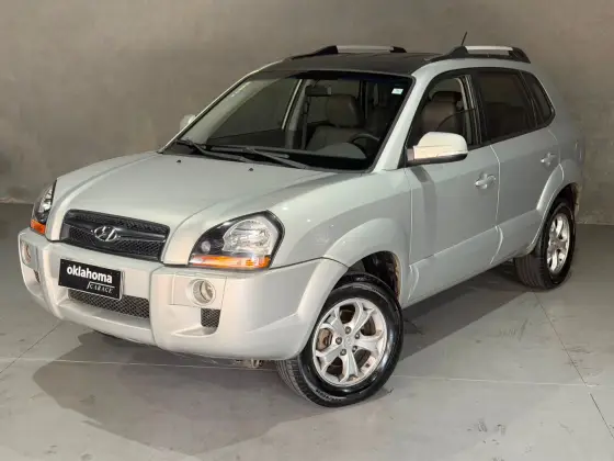 HYUNDAI TUCSON 2.0 MPFI GLS 16V 143CV 2WD FLEX 4P AUTOMÁTICO HYUNDAI TUCSON 2.0 MPFI GLS 16V 143CV 2WD FLEX 4P AUTOMÁTICO