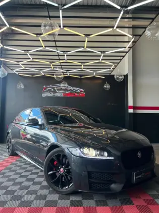 JAGUAR XF 2.0 R-SPORT TURBOCHARGED GASOLINA 4P AUTOMÁTICO JAGUAR XF 2.0 R-SPORT TURBOCHARGED GASOLINA 4P AUTOMÁTICO