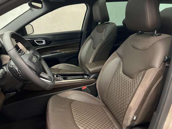 JEEP-COMMANDER-2024