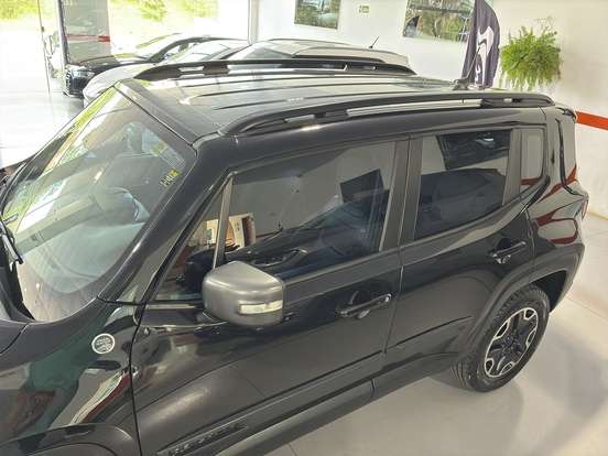 JEEP-RENEGADE-2.0 16V TURBO DIESEL TRAILHAWK 4P 4X4 AUTOMÁTICO JEEP-RENEGADE-2017