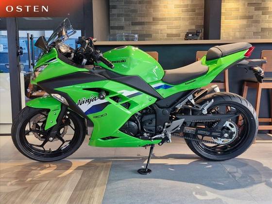 KAWASAKI NINJA 300 