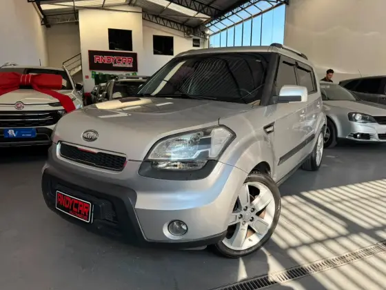 KIA SOUL 1.6 EX 16V FLEX 4P MANUAL KIA SOUL 1.6 EX 16V FLEX 4P MANUAL