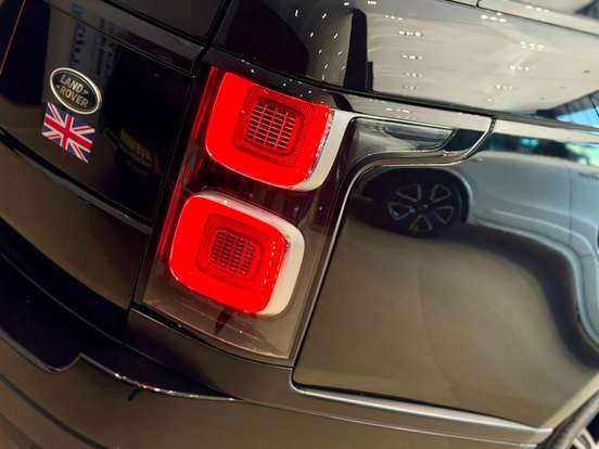 LAND ROVER-RANGE ROVER VOGUE-4.4 SE SDV8 4X4 TURBO DIESEL 4P AUTOMÁTICO LAND ROVER-RANGE ROVER VOGUE-2020
